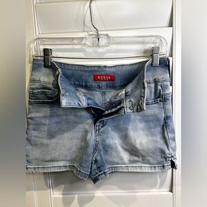 GUESS JEAN SHORTS